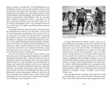 Karen van den Berg: Große Kunst. Hyperwachstum in der Studiopraxis, tentare Verlag – Doppelseite 236–237 über die Arbeitsorganisation im Studio von El Anatsui mit einem Foto des Produktionsprozesses in Nsukka, Nigeria
